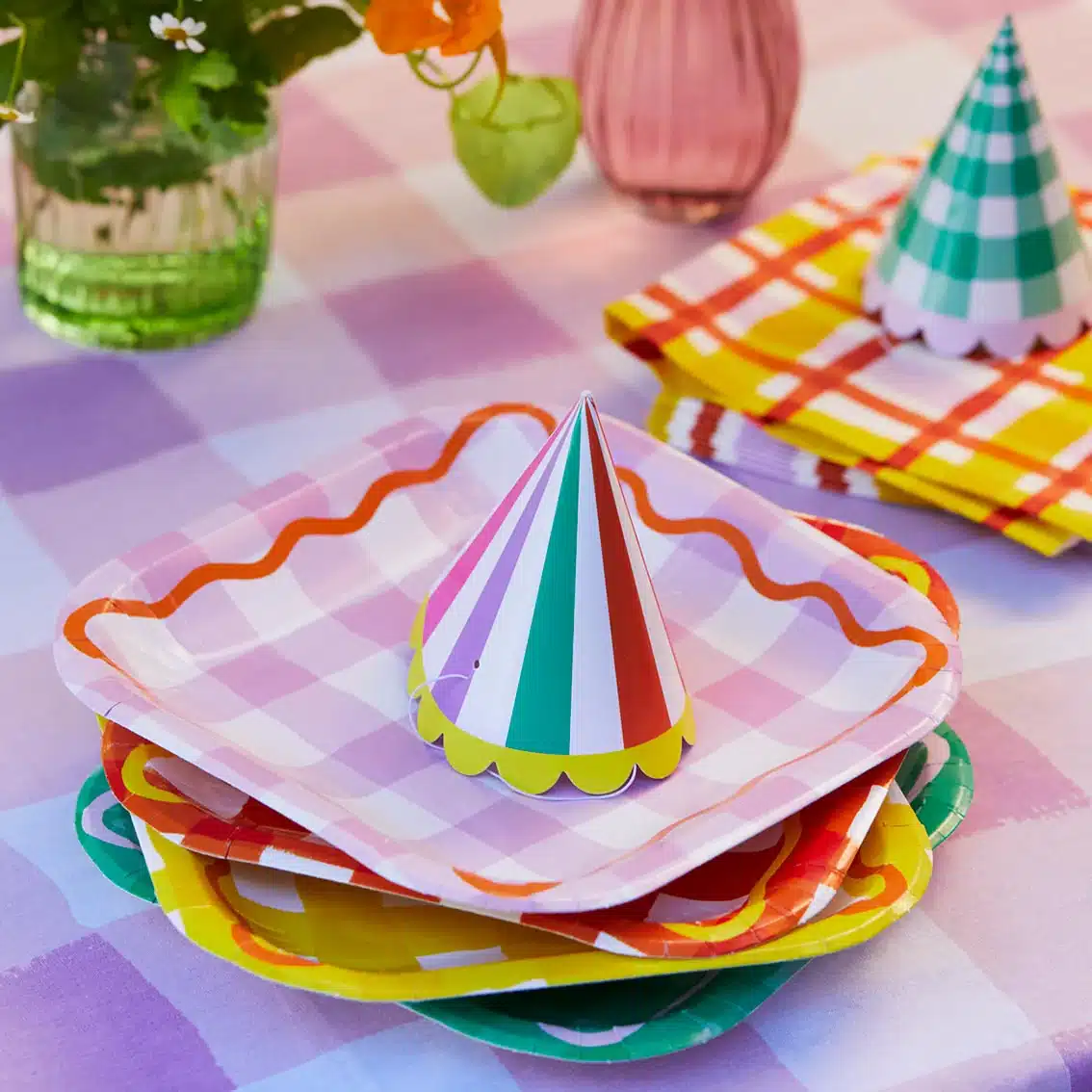Gingham Plates (12 Pack) - Image 2